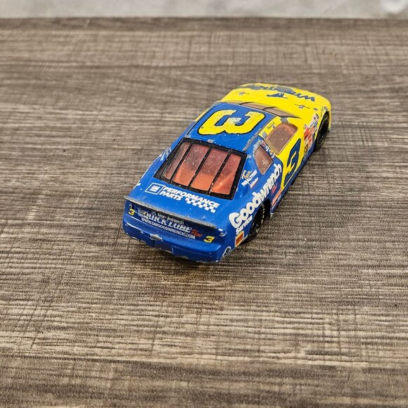 Dale Earnhardt Sr #3 1999 Jeep Wrangler Jeans Race Car - ITEM #3090 - Picture 4 of 6